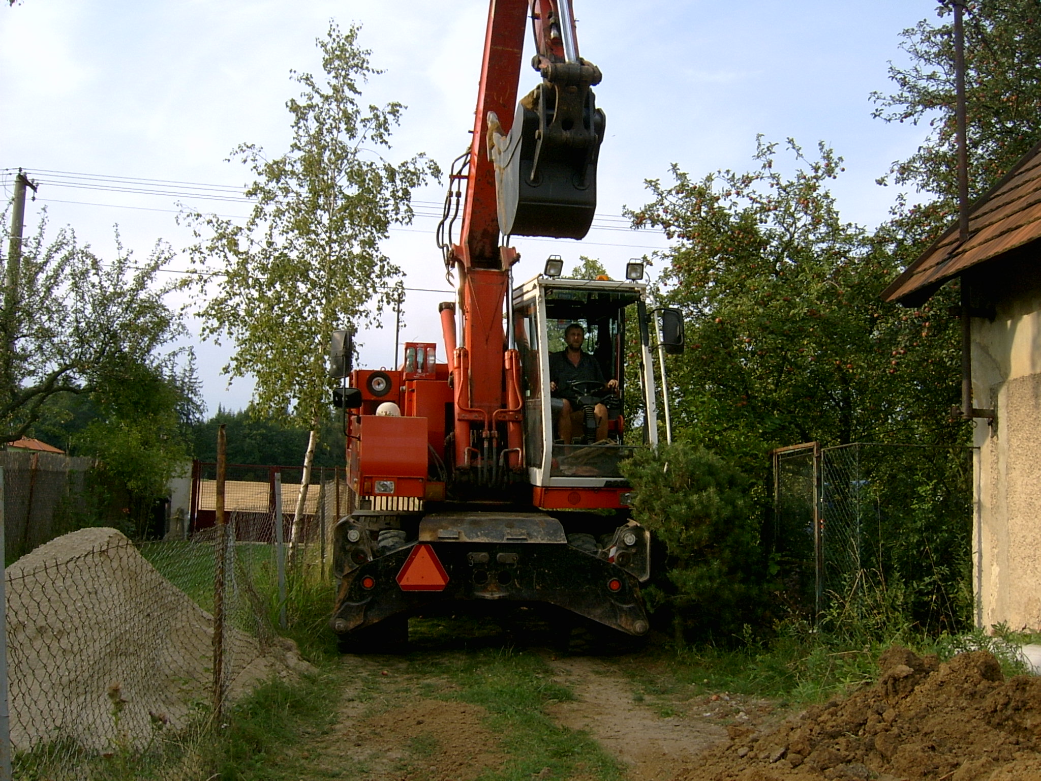 SV300100